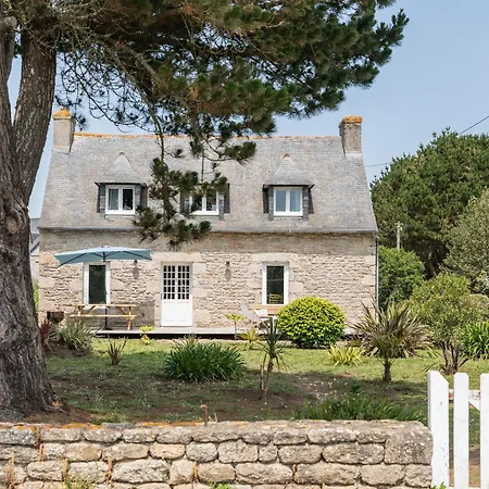 50 M De La - Maison Pour 6 Avec Jardin * Treffiagat